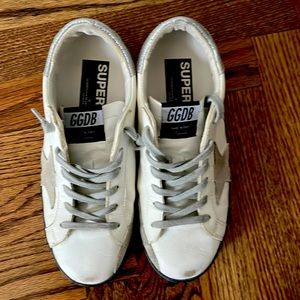 Golden goose sneakers like new!